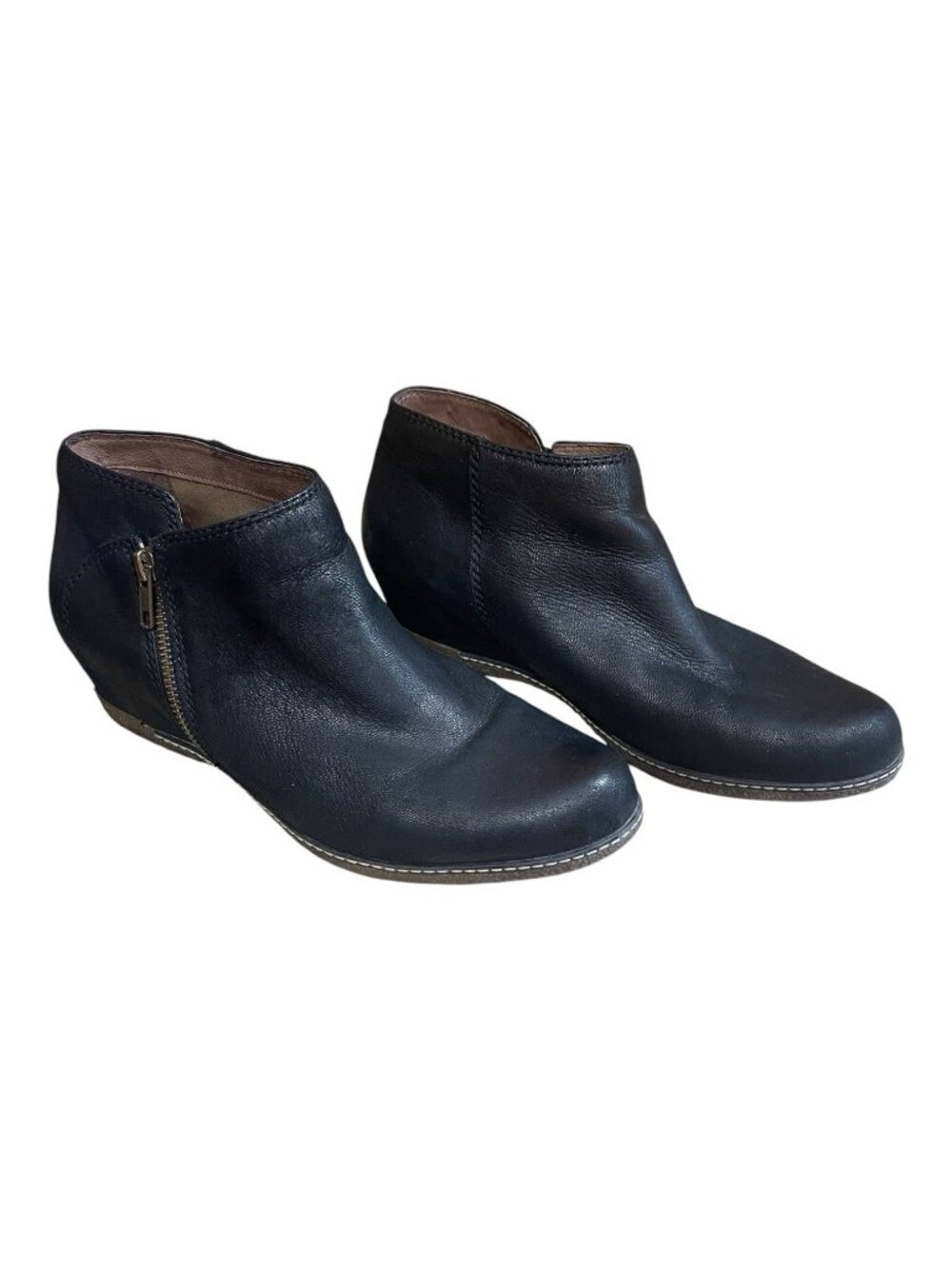 Dansko Leyla black leather hidden wedge ankle bootie boots Size 40 side zip